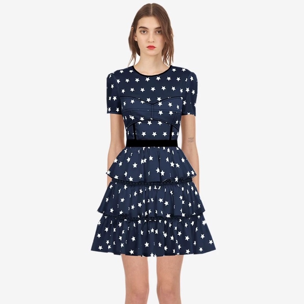 NWT，Self Portrait Satin Star Printed Tiere…